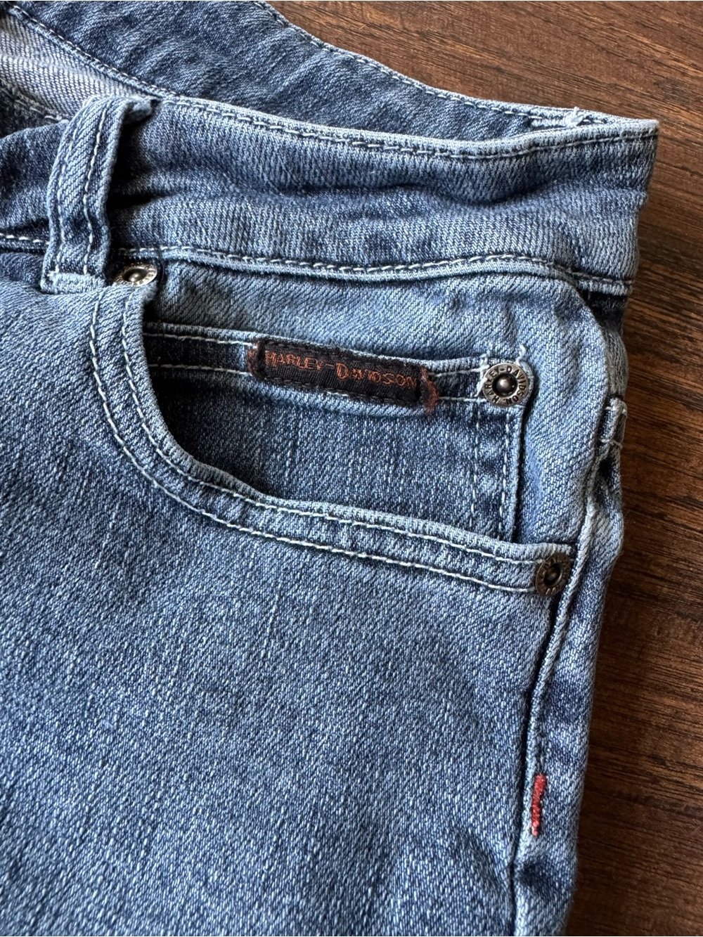 Harley-Davidson Vintage Cut Off Denim Shorts Blue Size 10 Mid Rise Logo Pockets - Picture 5 of 9